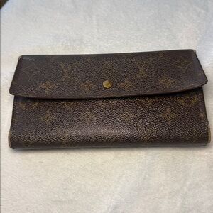 Louis Vuitton Brown Monogram wallet with CoA